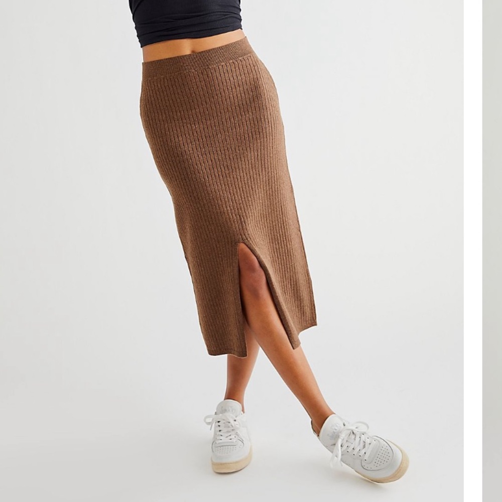 Free People Skyline Midi Skirt. Taupe Heather. Small.
